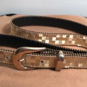 Elite gold metallic belt, 37 inches long